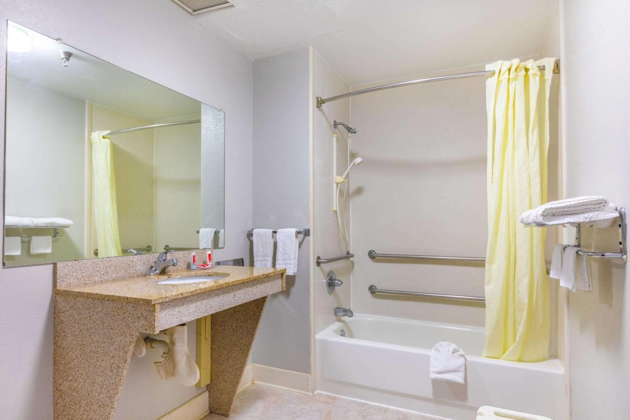 Royal Palms Inn Stockbridge Luaran gambar